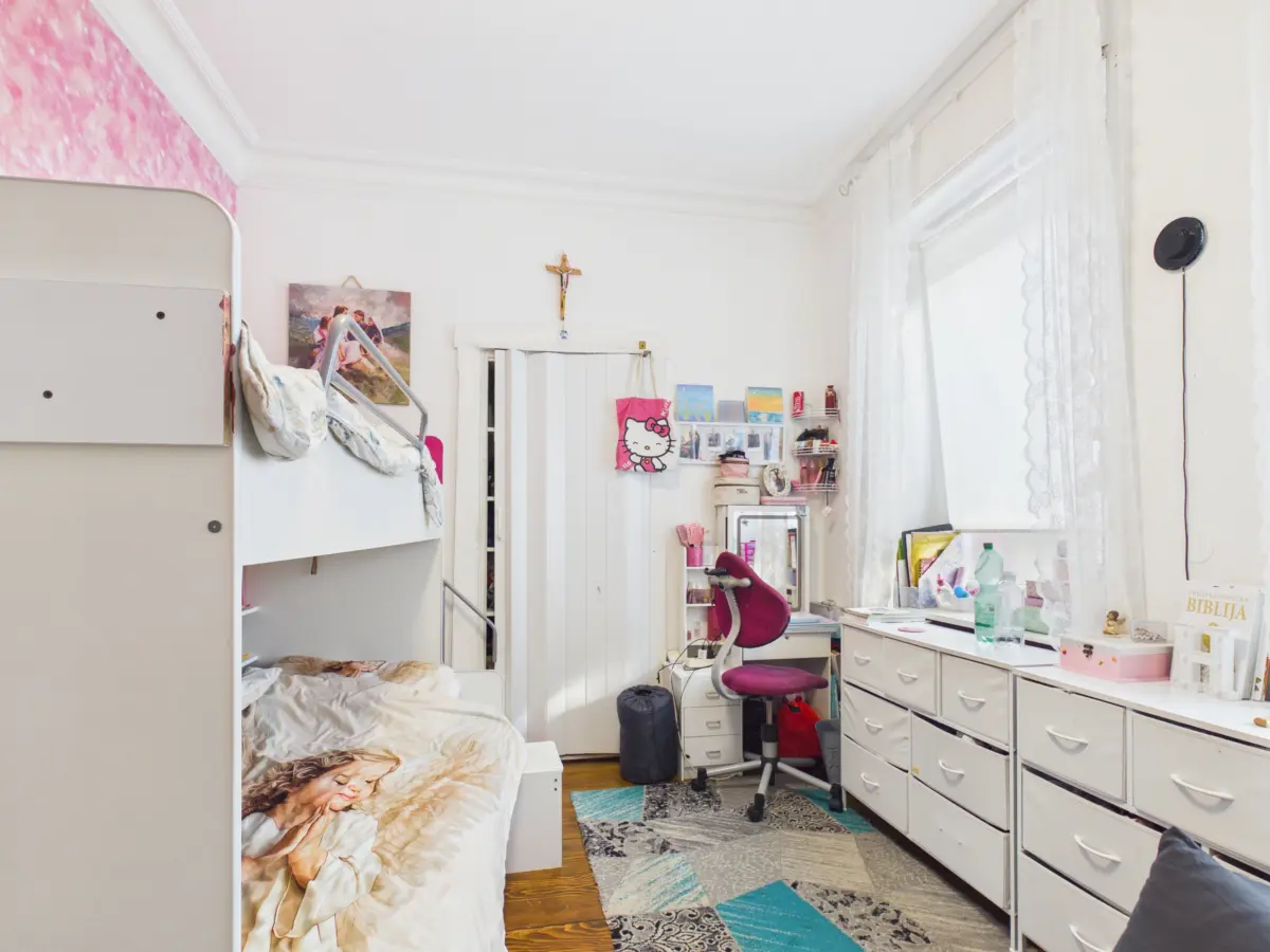 Schlafzimmer_2_EG_FI-1235