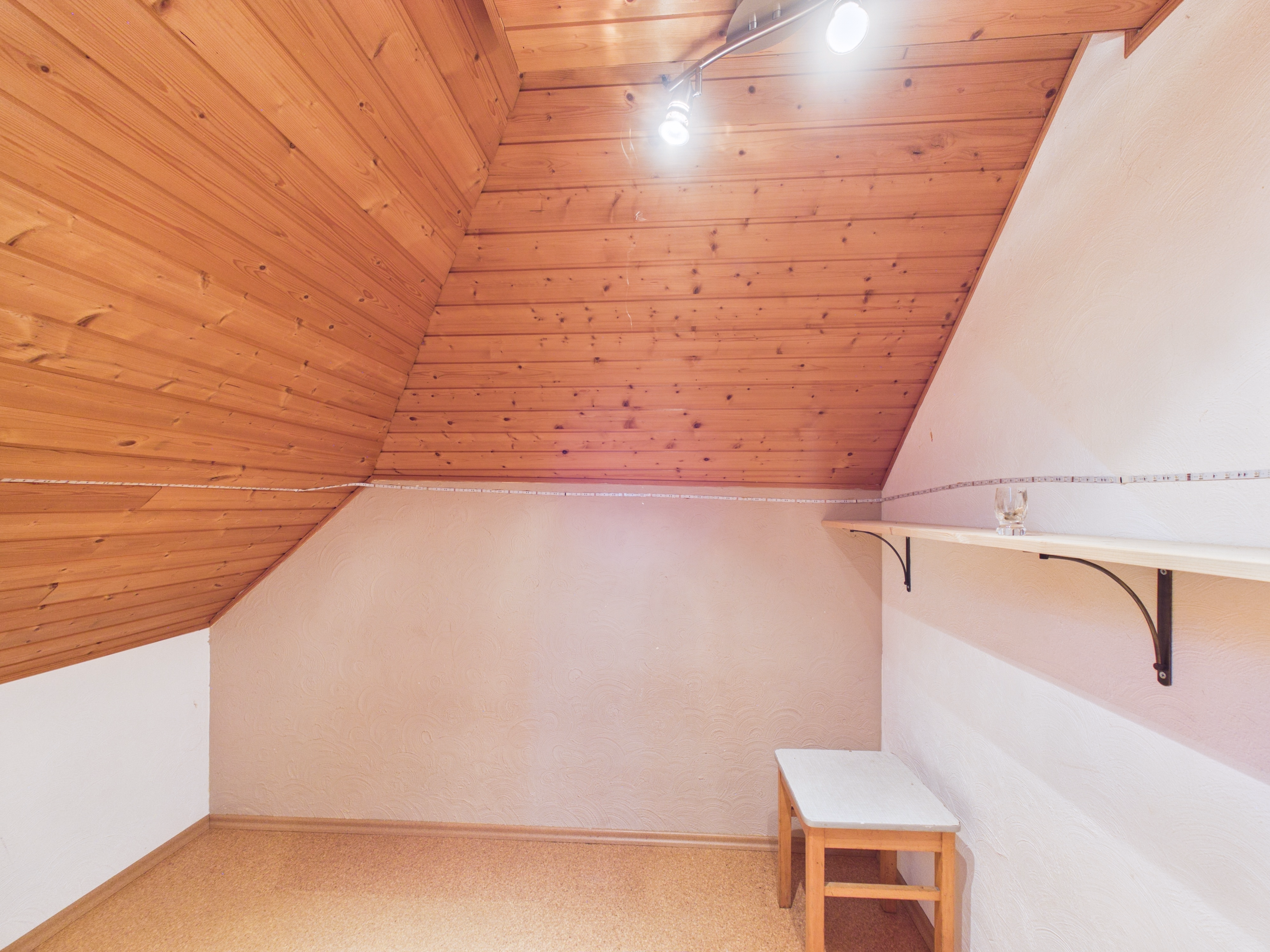 Kinderzimmer_Obere Nische_Wohnung 1_OG