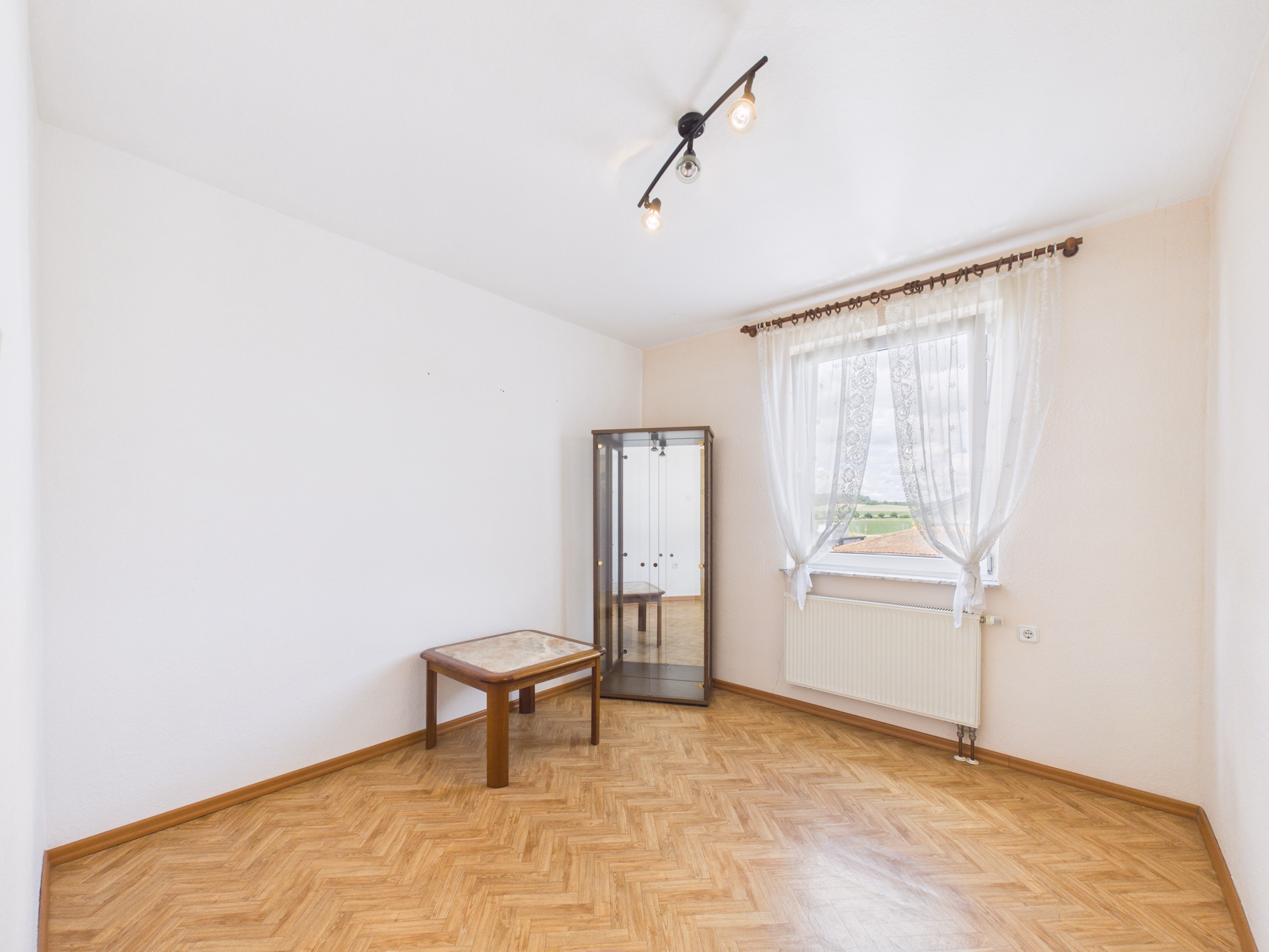 Zimmer 3_Wohnung 2_OG