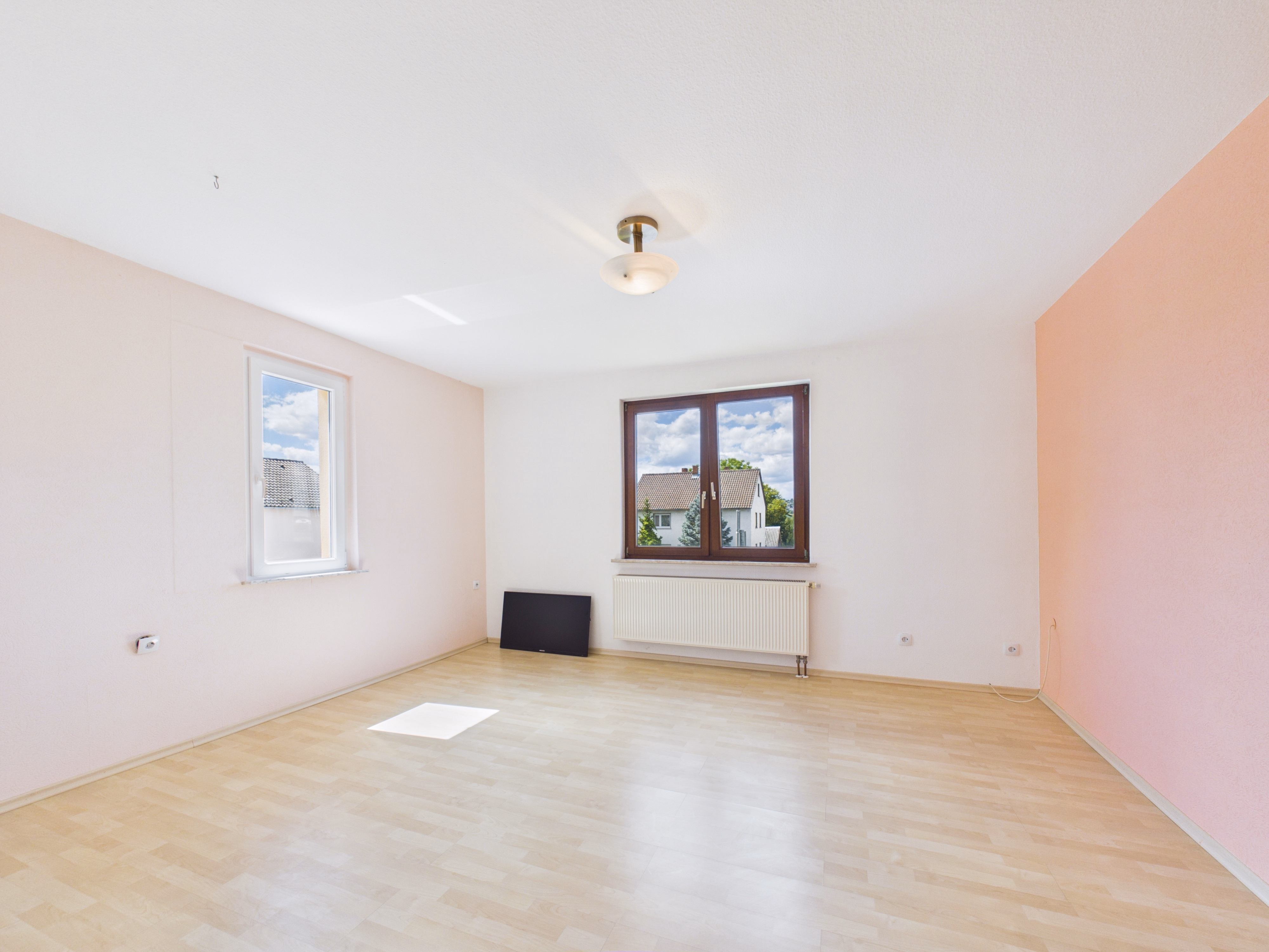 Zimmer 1_Wohnung 2_OG