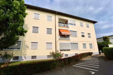 Top gelegene 4-Zimmer-Erdgeschosswohnung mit Loggia in Bad Homburg, 61348 Bad Homburg, Erdgeschosswohnung