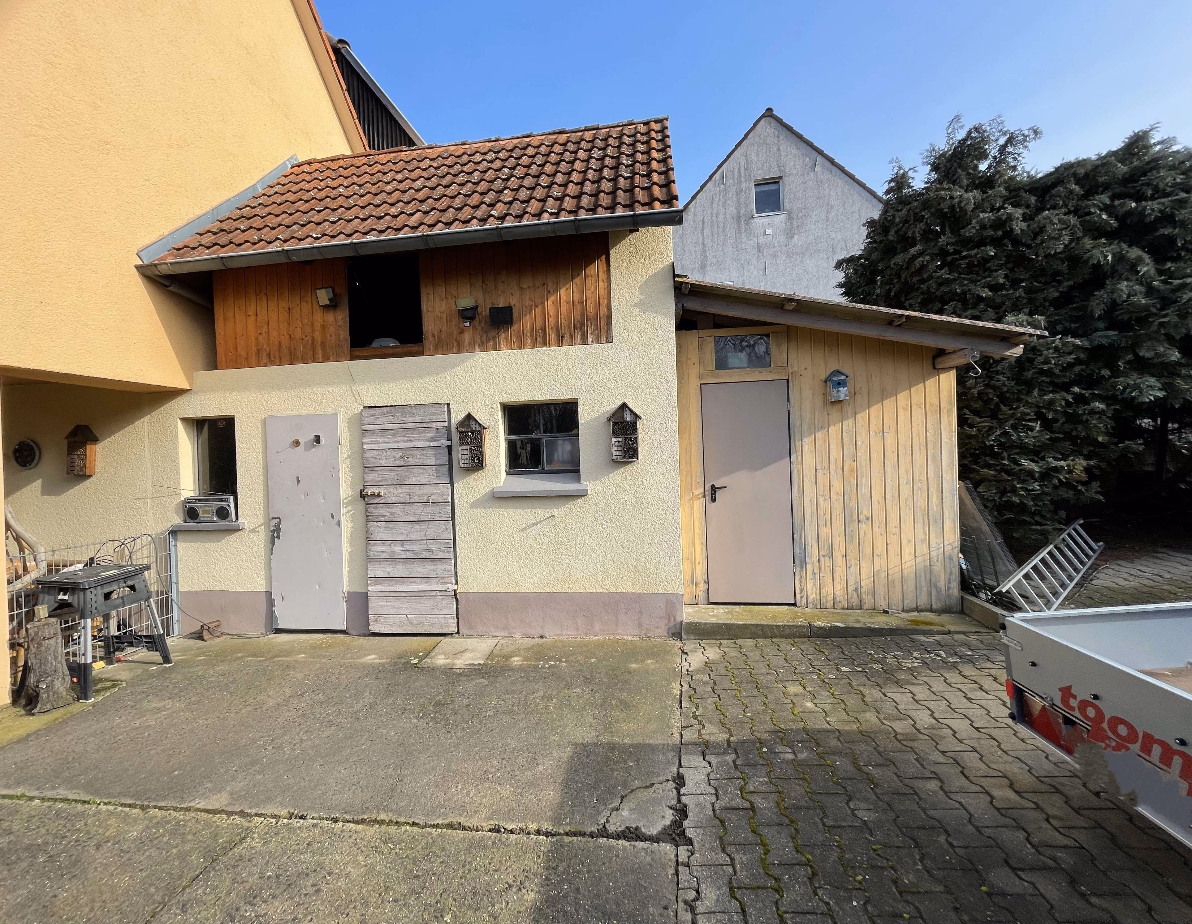 Nebengebäude 1