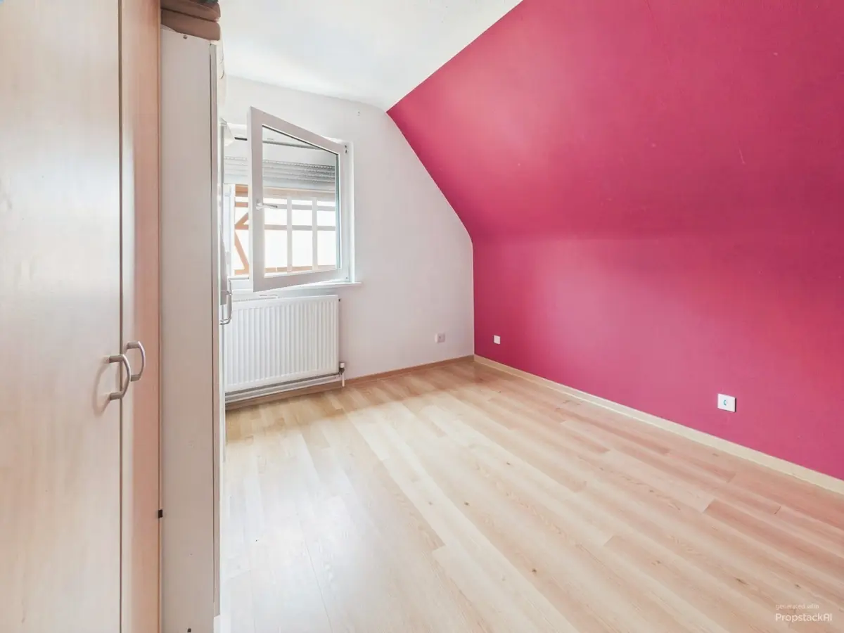 Schlafzimmer_1_DG. - (KI generiert)