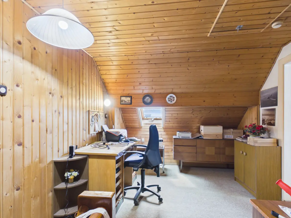 Arbeits-/ Schlafzimmer_1_1. OG.