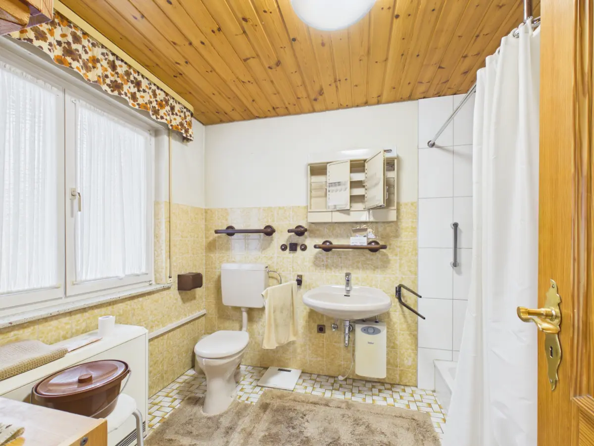 Badezimmer_1_EG.