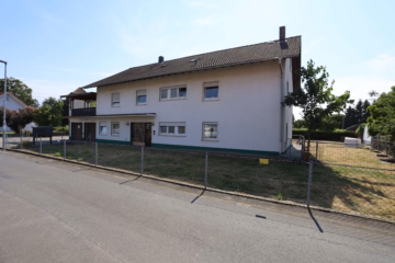Großes Mehrfamilienhaus mit potenziellem Baufenster in Ranstadt-Dauernheim, 63691 Ranstadt, Mehrfamilienhaus