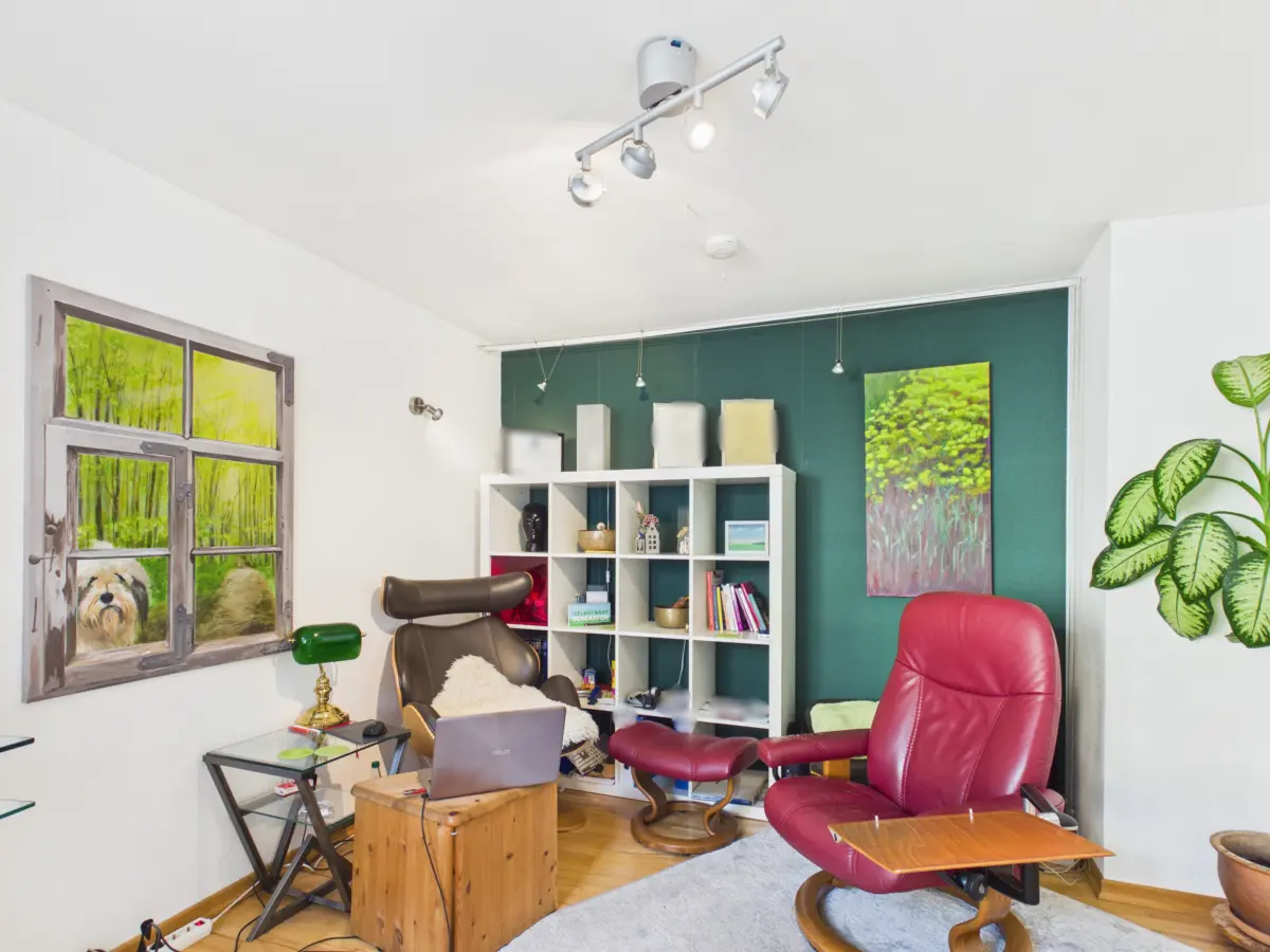 Zimmer der Einliegerwohnung, bzw. Praxis