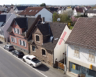 Luftansicht - Wohnen mit Charakter – Sanierungsbedürftiges Einfamilienhaus mit Garten in Niddatal-Ilbenstadt