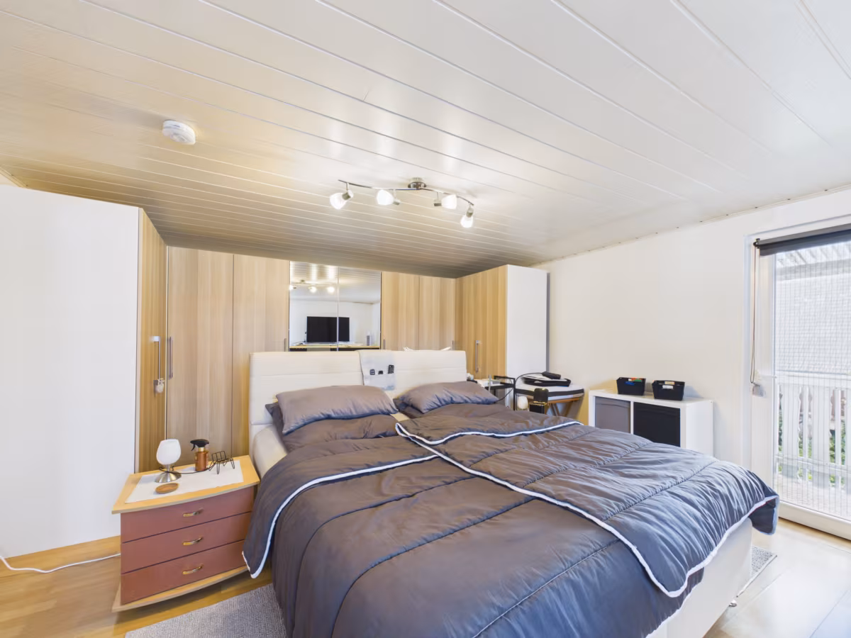 Schlafzimmer_24_OG_FI-978