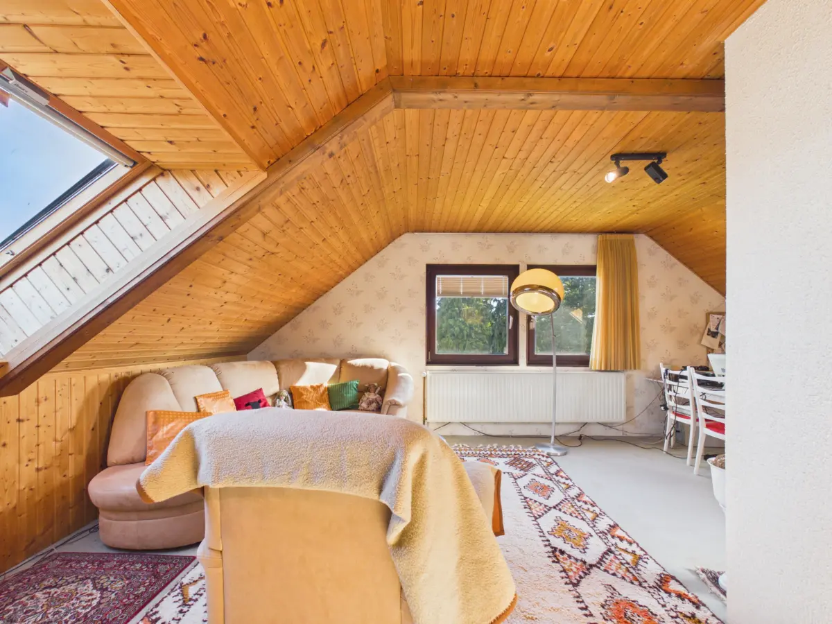 Wohnzimmer DG