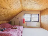Schlafzimmer DG